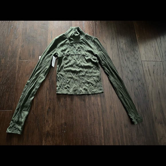 Aritzia Wilfred Moon (formally Lucie) Turtleneck - Picture 2 of 5